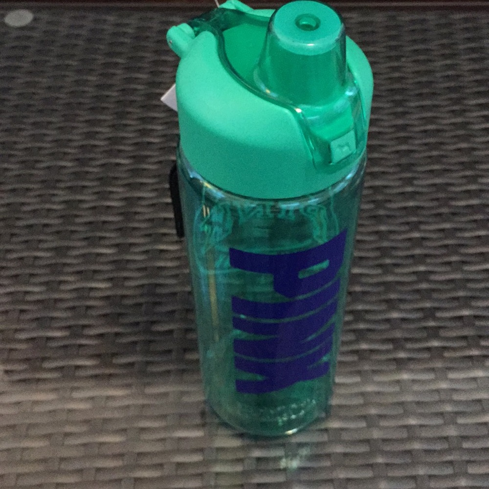 Victoria’s Secret PINK collegiate water bottle